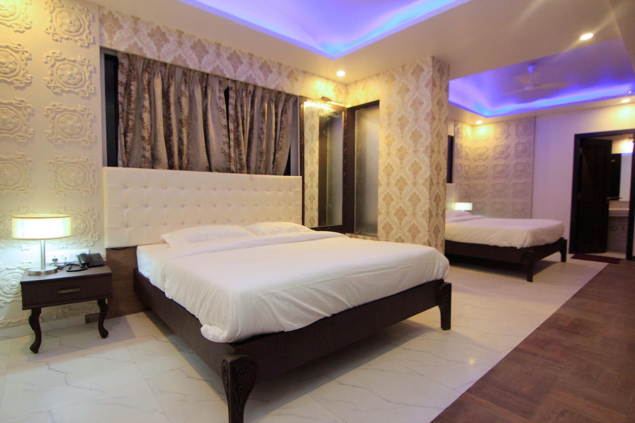 Hotel Sai Dharam Palace Shirdi Exterior foto
